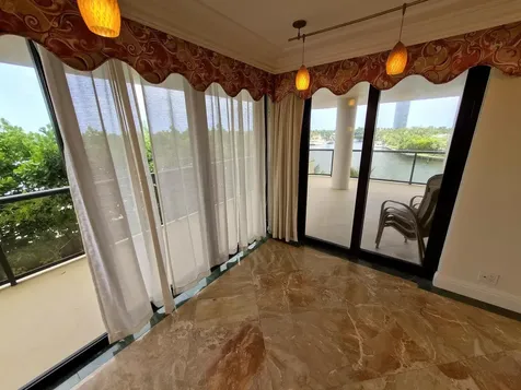 19667 Turnberry Way Aventura FL 33180