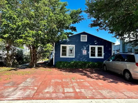 517 Kanuga Drive West Palm Beach FL 33401