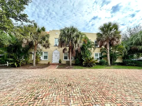 815 Upland Road West Palm Beach FL 33401