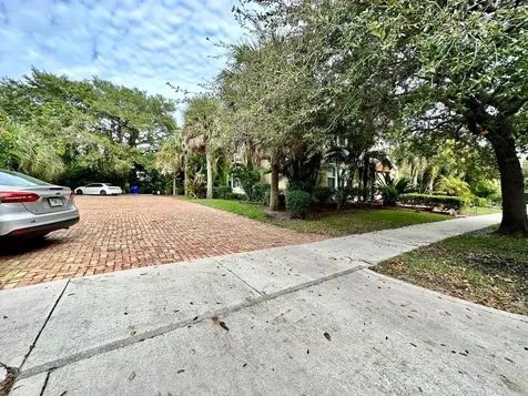 815 Upland Road West Palm Beach FL 33401