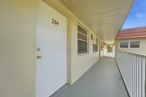 31 Pine Arbor Lane Vero Beach FL 32962