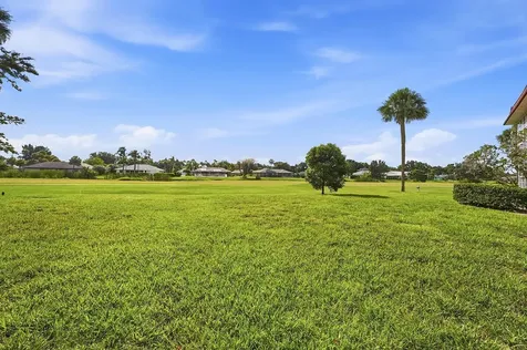 31 Pine Arbor Lane Vero Beach FL 32962