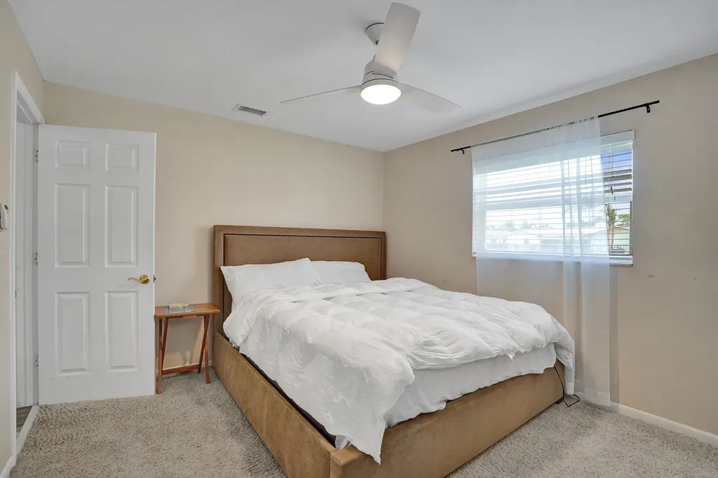 1852 NW 82nd Avenue Coral Springs FL 33071