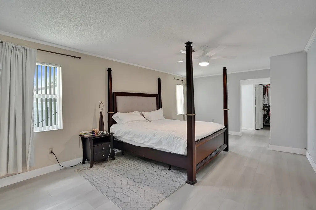 1852 NW 82nd Avenue Coral Springs FL 33071
