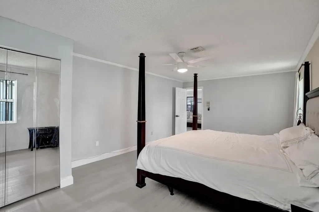 1852 NW 82nd Avenue Coral Springs FL 33071