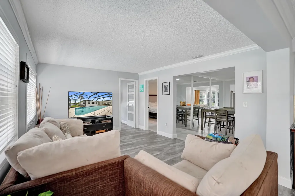 1852 NW 82nd Avenue Coral Springs FL 33071