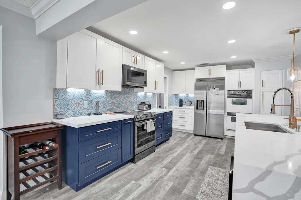 1852 NW 82nd Avenue Coral Springs FL 33071