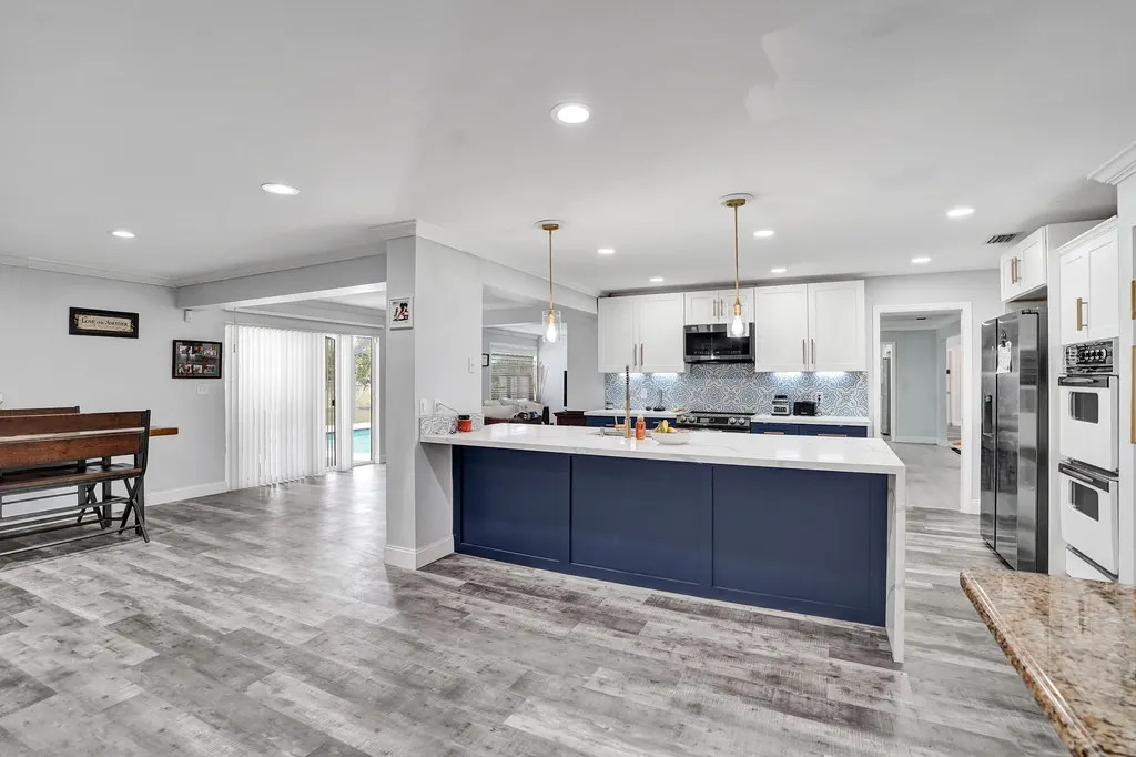 1852 NW 82nd Avenue Coral Springs FL 33071
