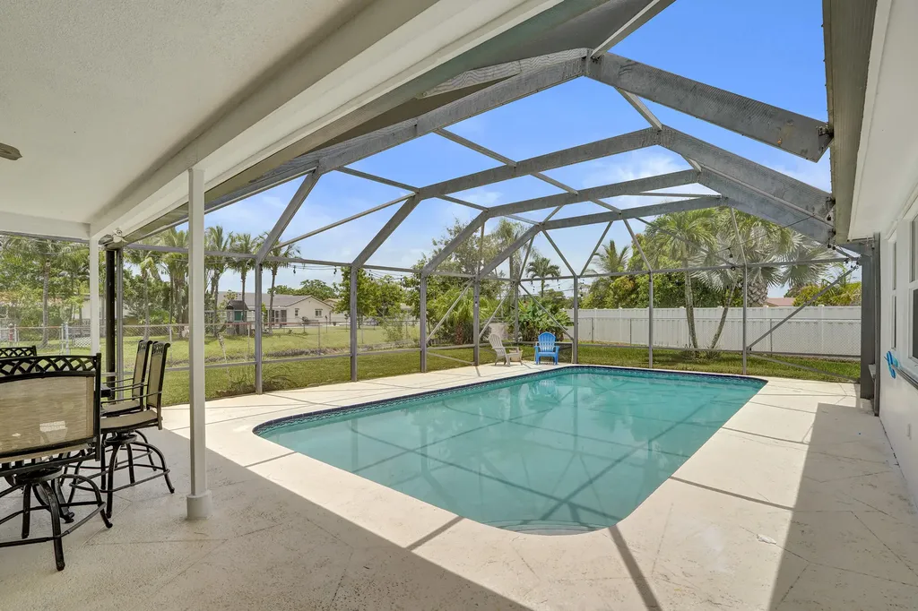 1852 NW 82nd Avenue Coral Springs FL 33071