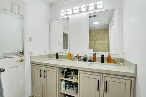 1852 NW 82nd Avenue Coral Springs FL 33071