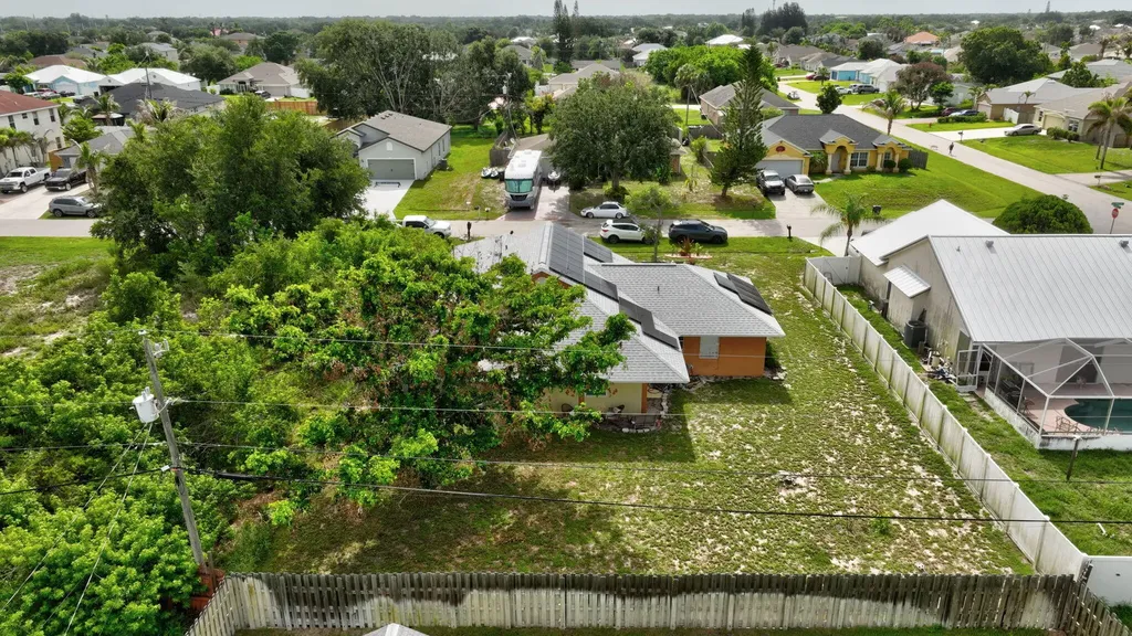 3586 SW Pumpkin Street Port St Lucie FL 34953