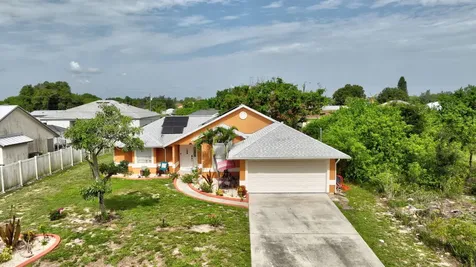 3586 SW Pumpkin Street Port St Lucie FL 34953