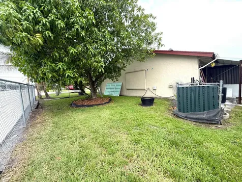 2000 NW 70th Lane Margate FL 33063