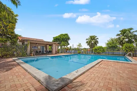 240 W Park Drive Miami FL 33172
