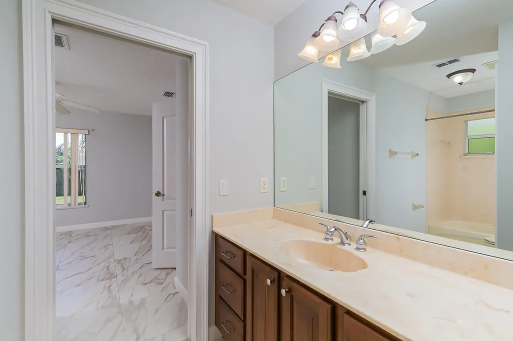 1218 SW Santiago Avenue Port St Lucie FL 34953