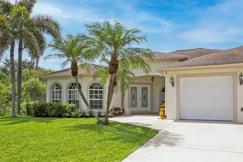 1218 SW Santiago Avenue Port St Lucie FL 34953