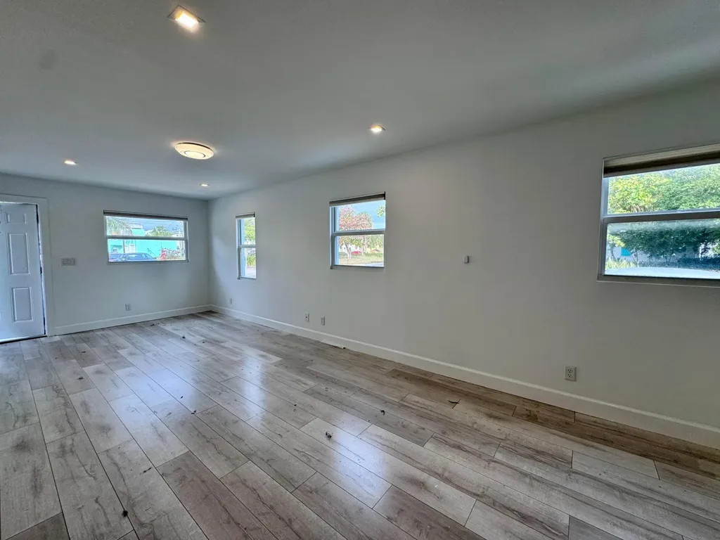 102 S K Street Lake Worth Beach FL 33460