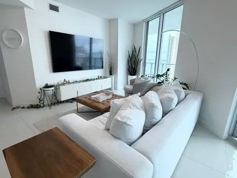 300 S Biscayne Boulevard Miami FL 33131