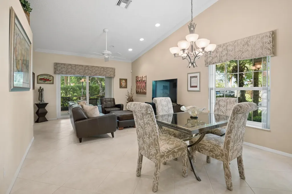 5053 Toscana Trail Boynton Beach FL 33437