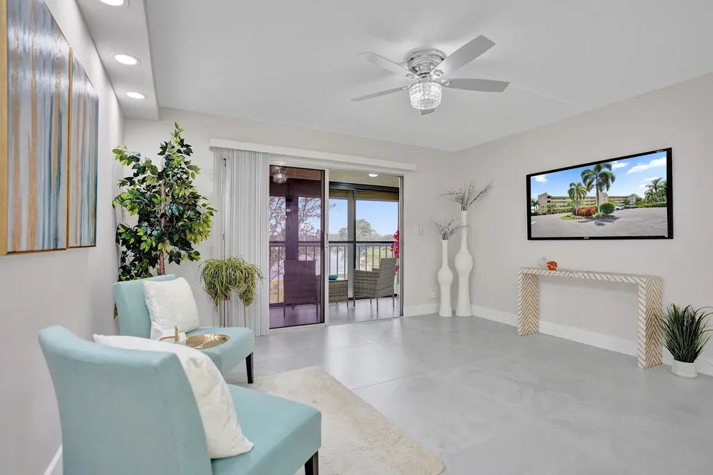 7146 Huntington Lane Delray Beach FL 33446