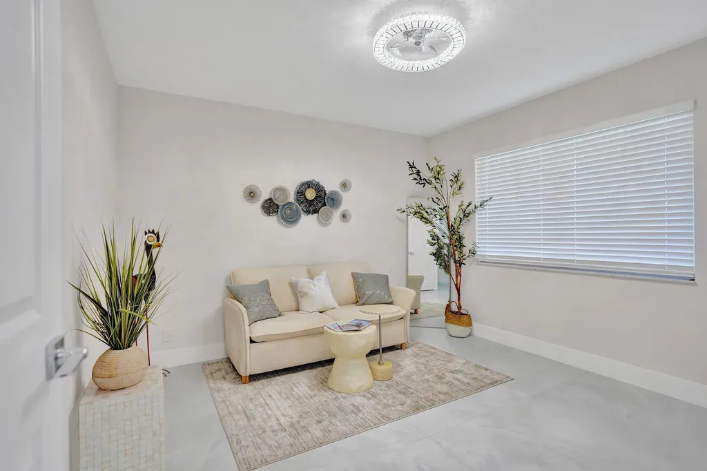 7146 Huntington Lane Delray Beach FL 33446