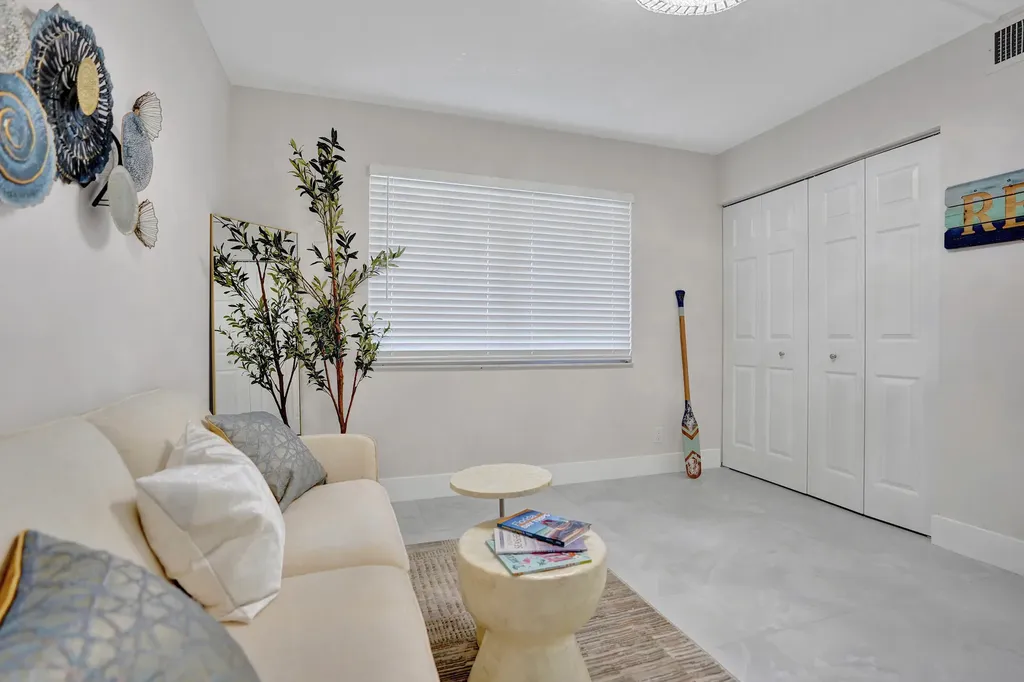 7146 Huntington Lane Delray Beach FL 33446