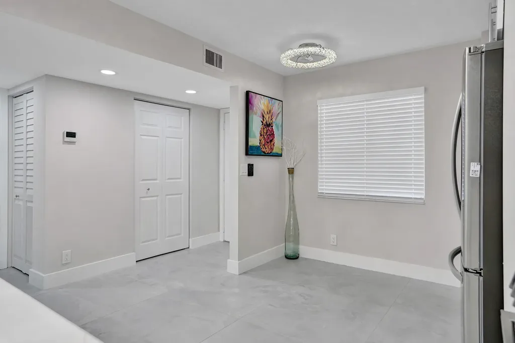 7146 Huntington Lane Delray Beach FL 33446