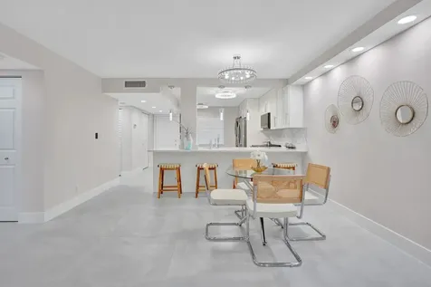 7146 Huntington Lane Delray Beach FL 33446