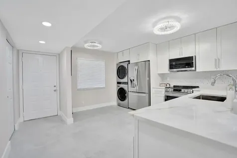 7146 Huntington Lane Delray Beach FL 33446