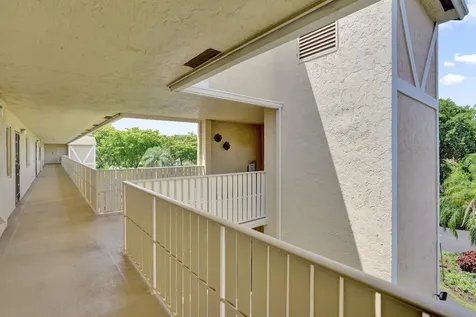 7146 Huntington Lane Delray Beach FL 33446