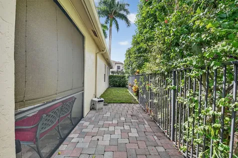 9946 Coronado Lake Drive Boynton Beach FL 33437