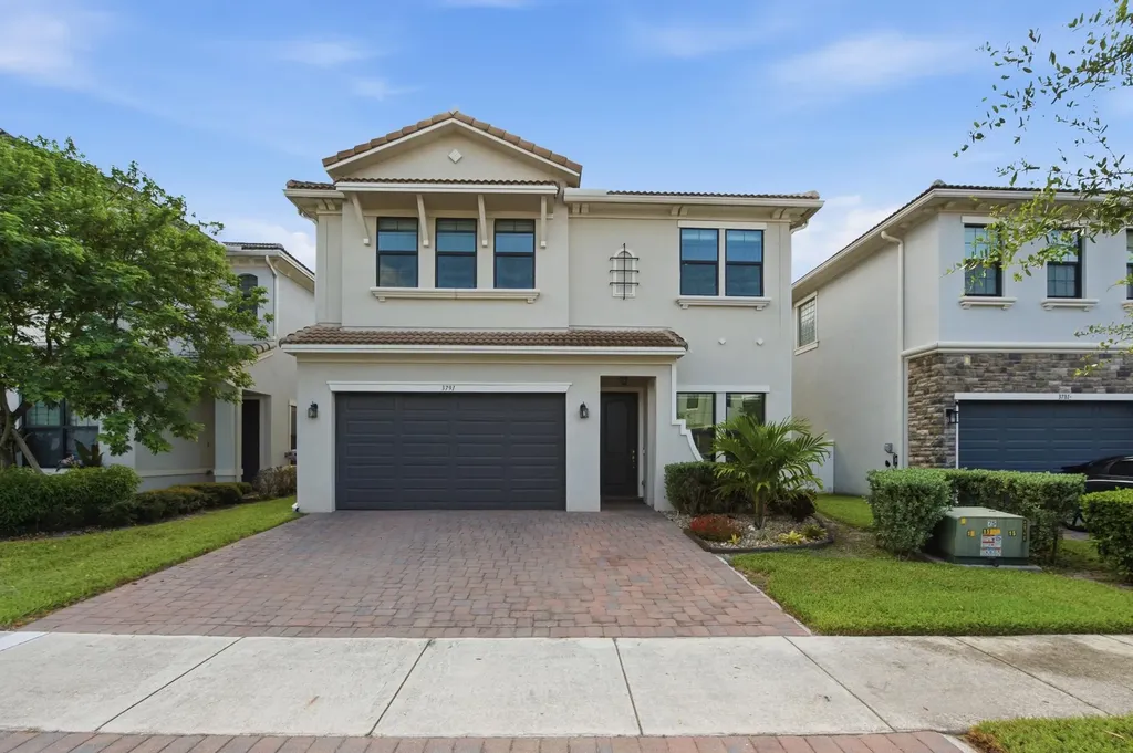 3791 NW 87th Way Coral Springs FL 33065