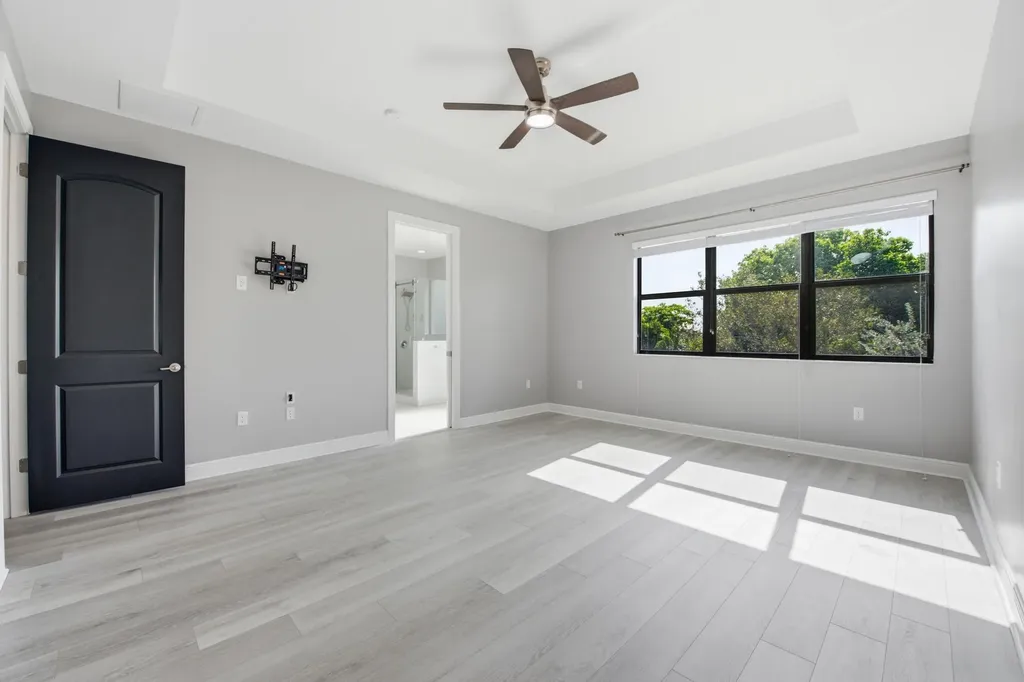 3791 NW 87th Way Coral Springs FL 33065