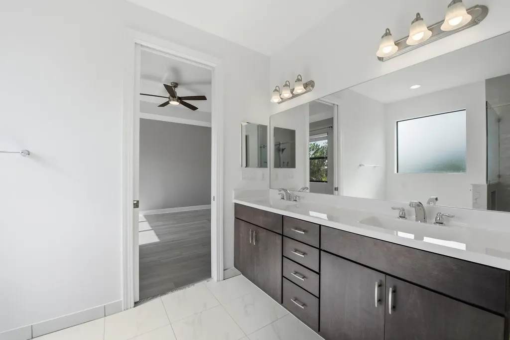 3791 NW 87th Way Coral Springs FL 33065