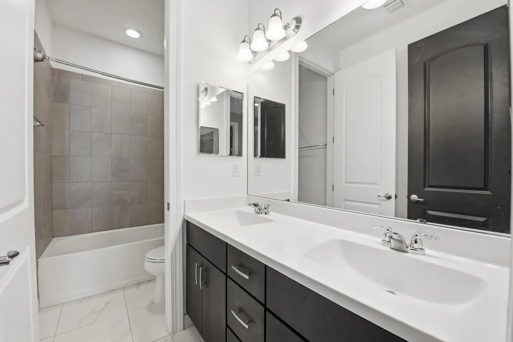 3791 NW 87th Way Coral Springs FL 33065