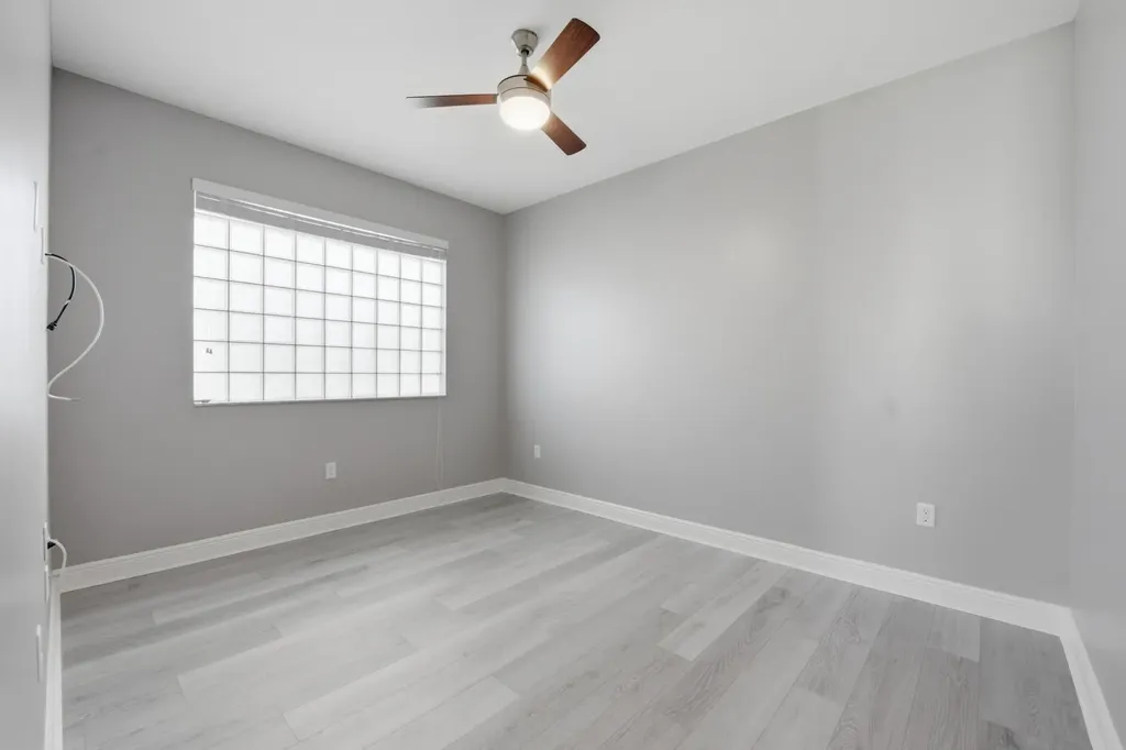 3791 NW 87th Way Coral Springs FL 33065