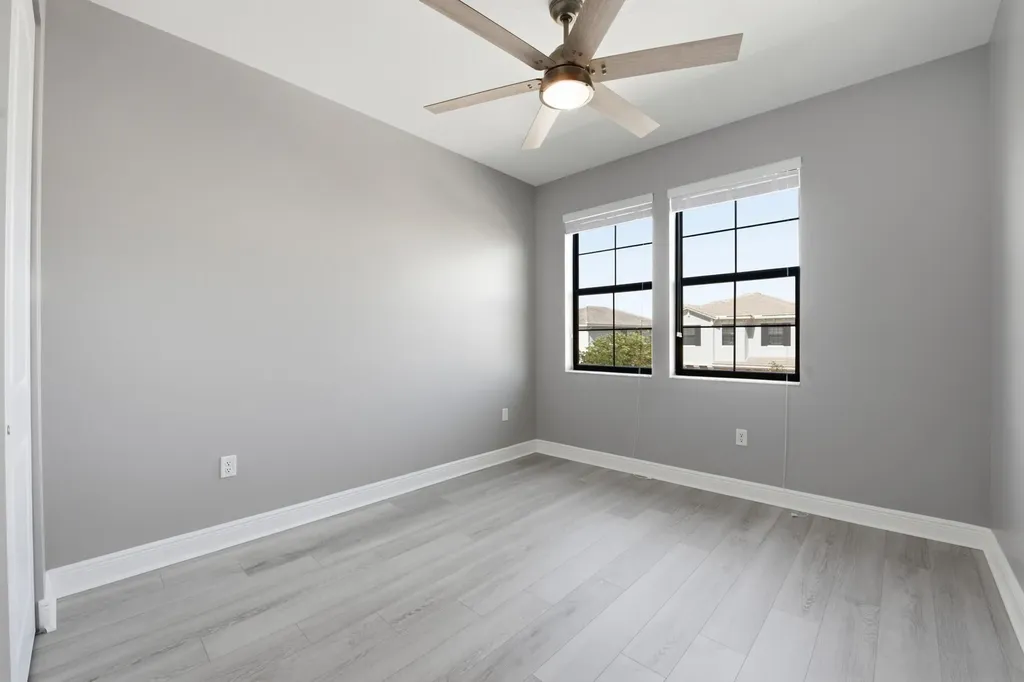 3791 NW 87th Way Coral Springs FL 33065