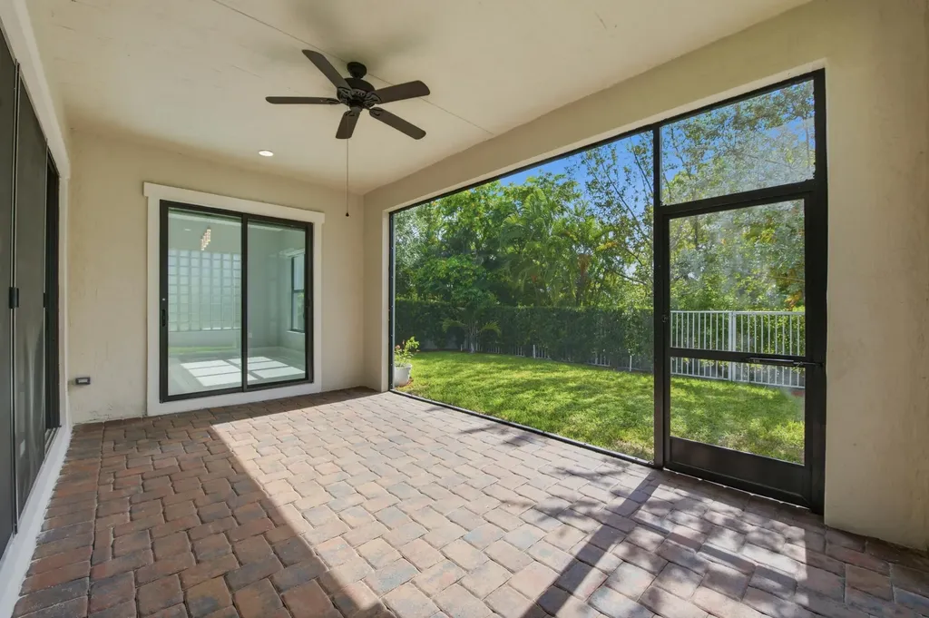 3791 NW 87th Way Coral Springs FL 33065