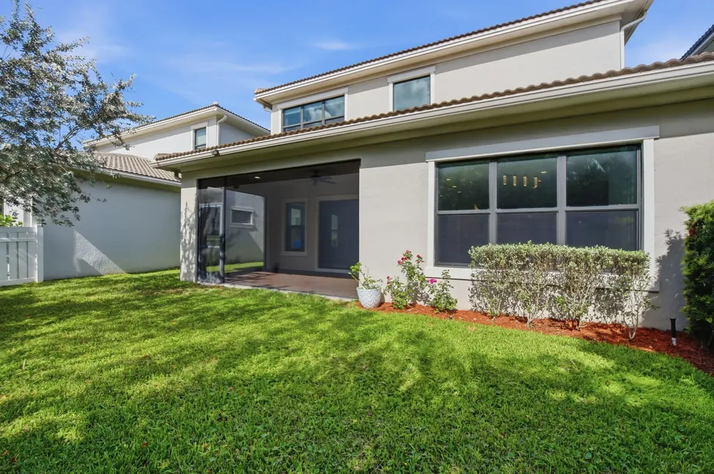 3791 NW 87th Way Coral Springs FL 33065