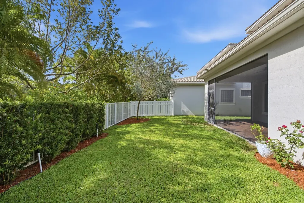 3791 NW 87th Way Coral Springs FL 33065