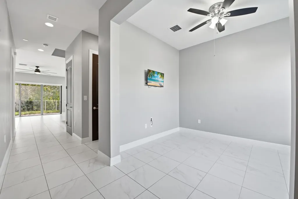 3791 NW 87th Way Coral Springs FL 33065