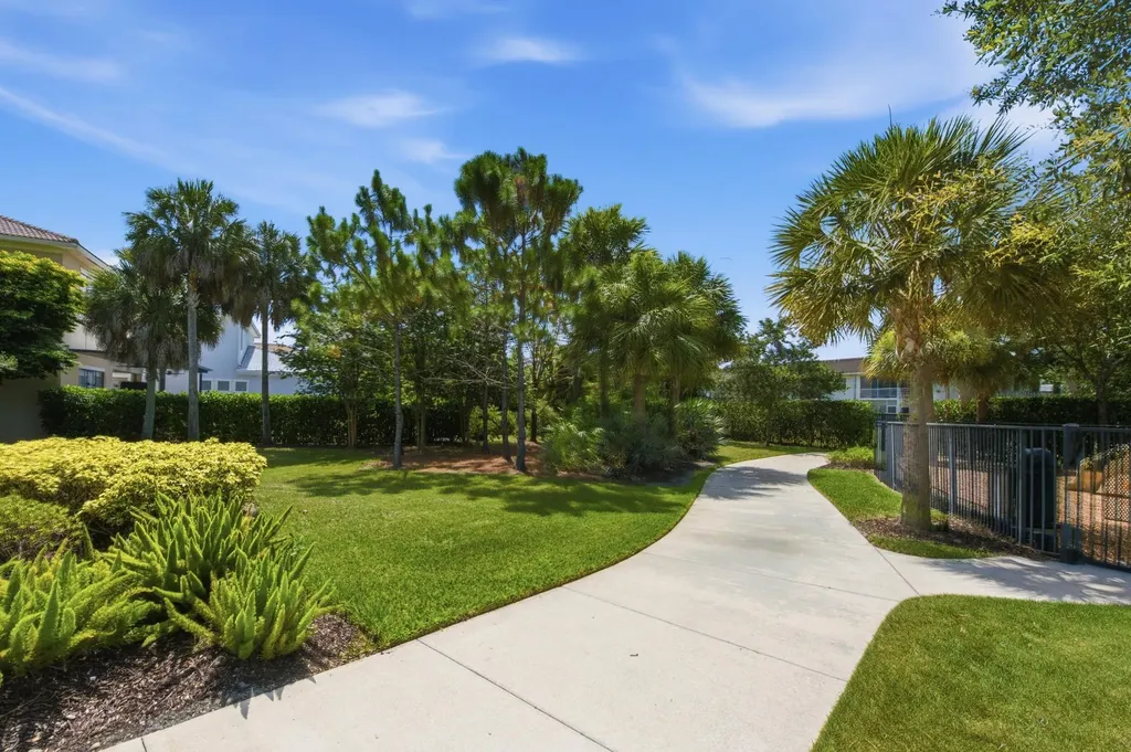 3791 NW 87th Way Coral Springs FL 33065
