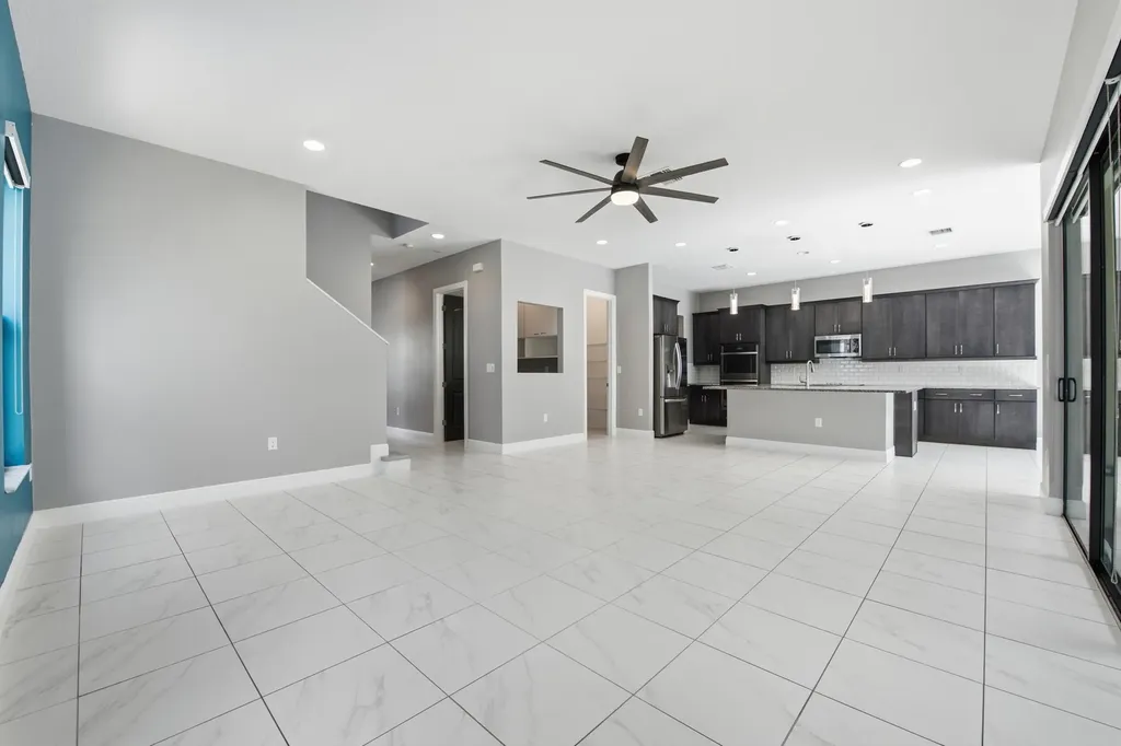 3791 NW 87th Way Coral Springs FL 33065