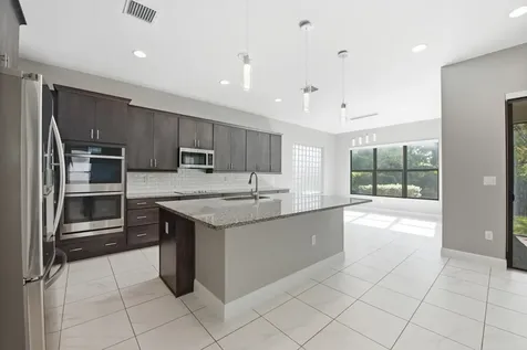 3791 NW 87th Way Coral Springs FL 33065