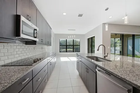 3791 NW 87th Way Coral Springs FL 33065