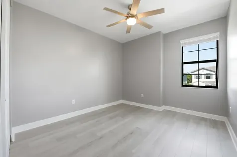 3791 NW 87th Way Coral Springs FL 33065
