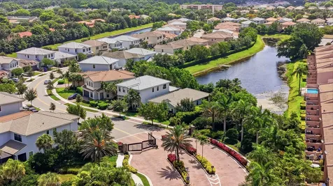 3791 NW 87th Way Coral Springs FL 33065