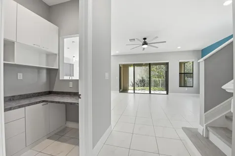 3791 NW 87th Way Coral Springs FL 33065
