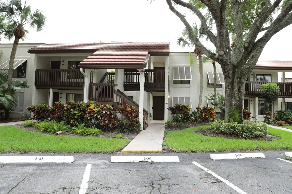 10187 Mangrove Drive Boynton Beach FL 33437