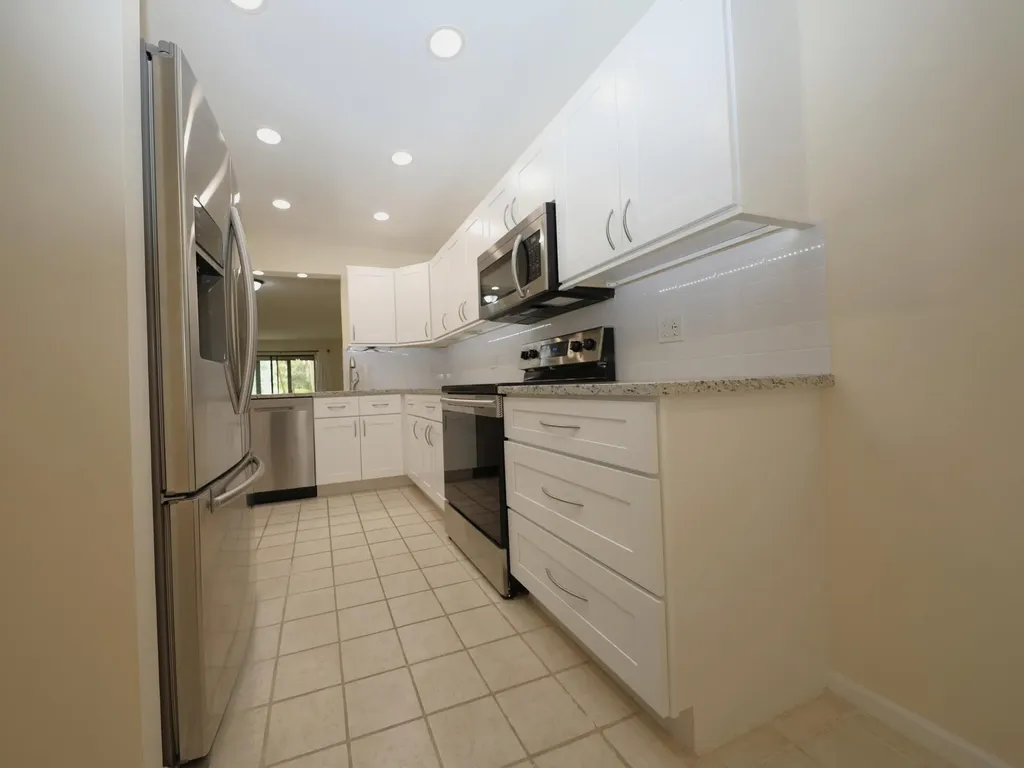 10187 Mangrove Drive Boynton Beach FL 33437